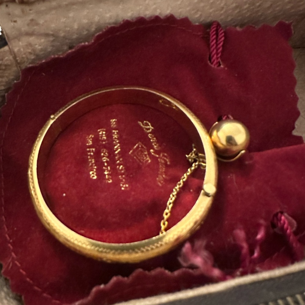 18k Solid Gold Bangle Bracelet - image 7